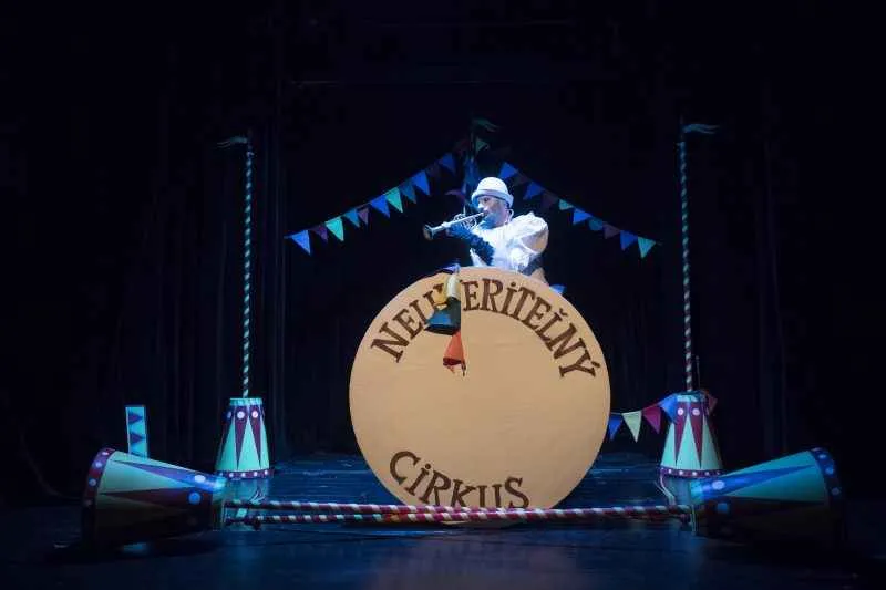 o.-ziugzda:-neuveritelny-cirkus